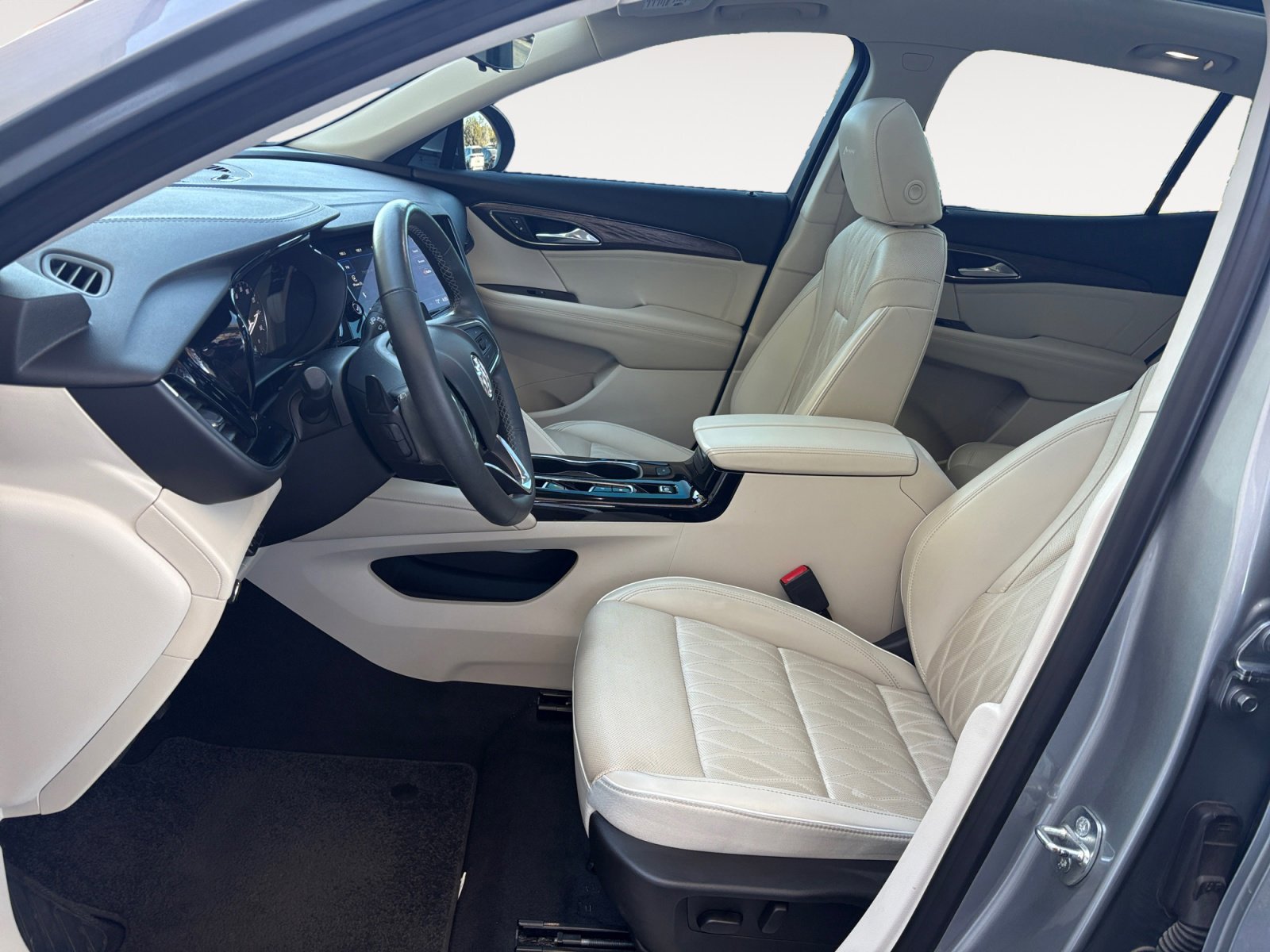 Used 2023 Buick Envision Avenir image 22