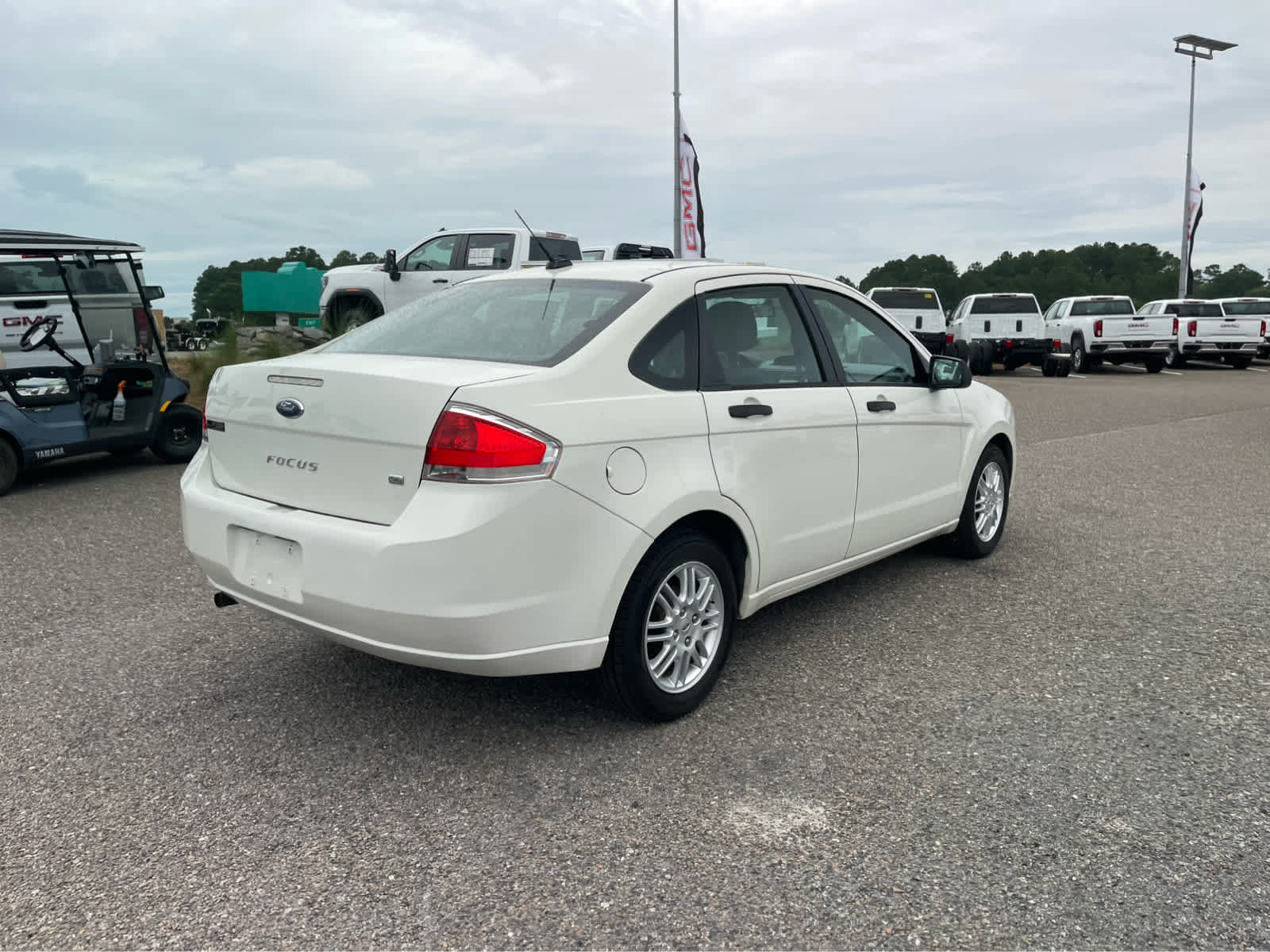 Used 2011 Ford Focus SE FWD image 5