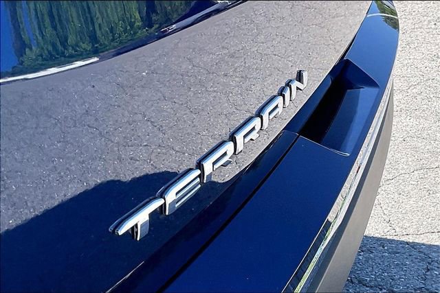 Used 2023 GMC Terrain SLT w/ LPO, Floor Liner Package FWD image 22
