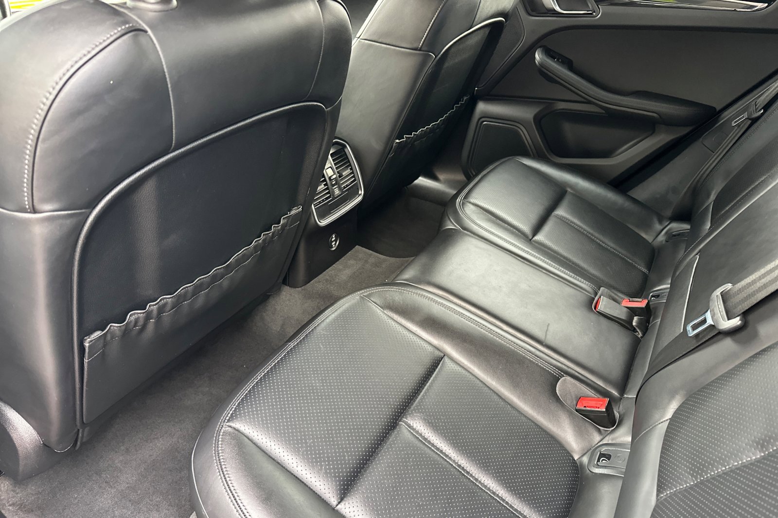 Used 2020 Porsche Macan image 4