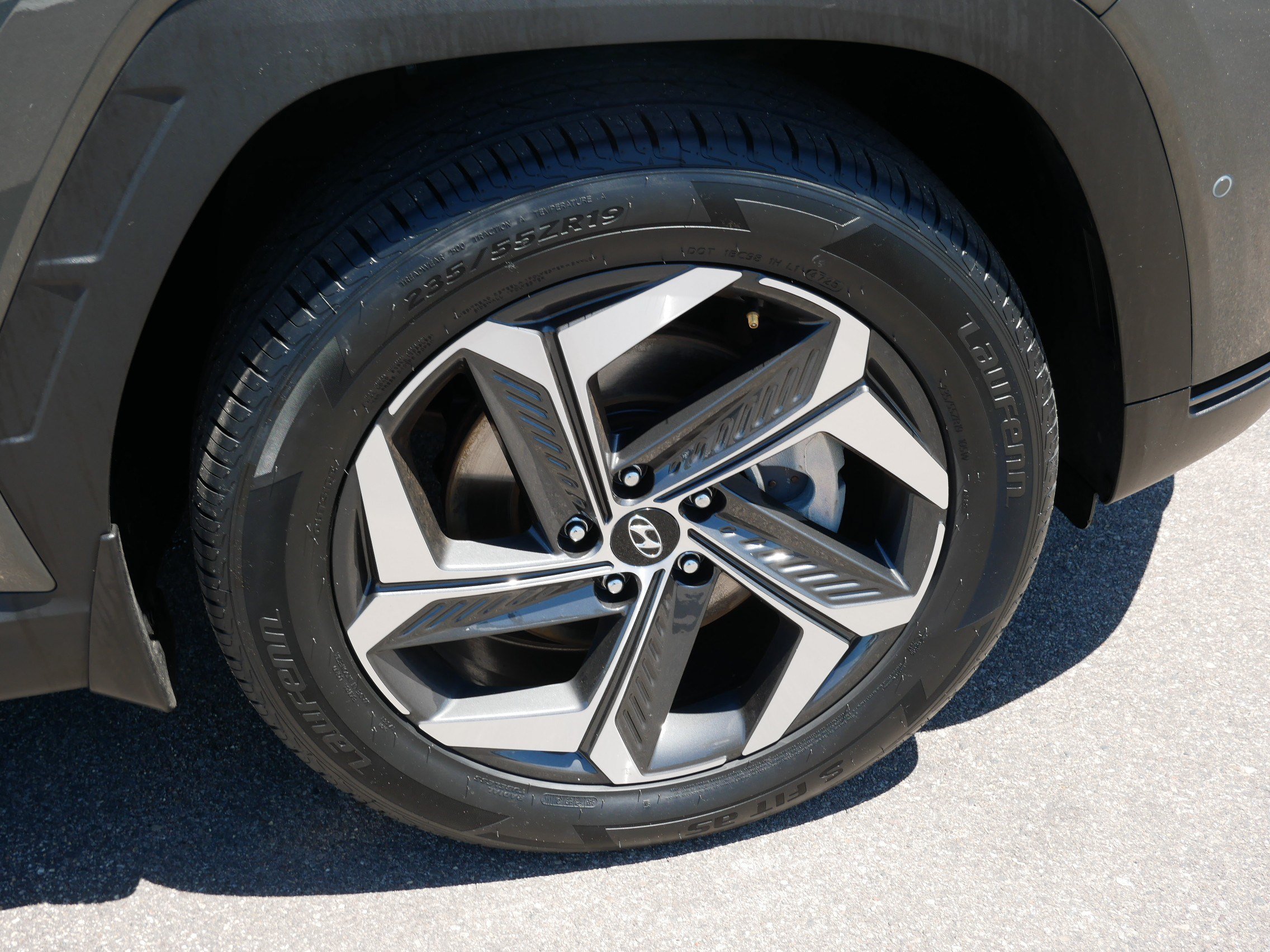 Certified 2023 Hyundai Tucson Limited AWD/4WD image 15