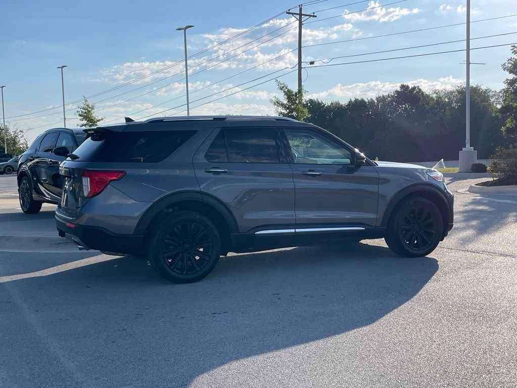 Used 2021 Ford Explorer Limited w/ Equipment Group 301A AWD/4WD image 8