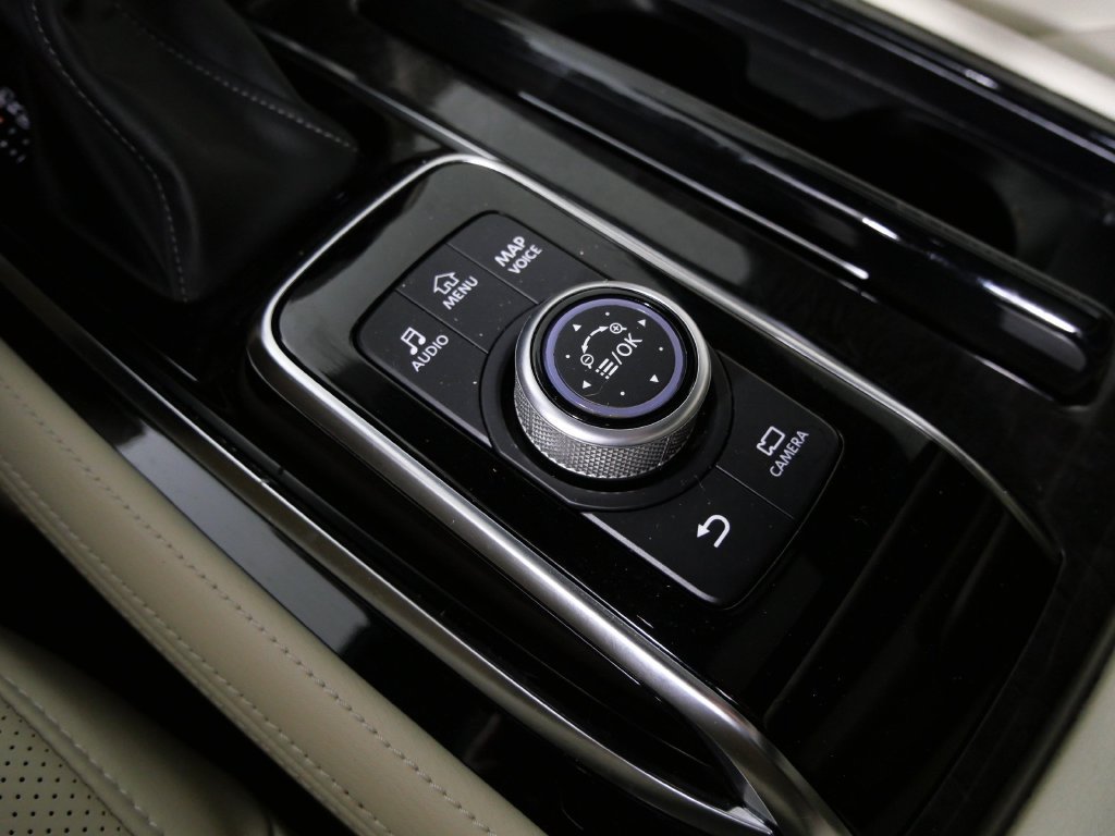 Used 2024 INFINITI QX80 Sensory AWD/4WD image 30