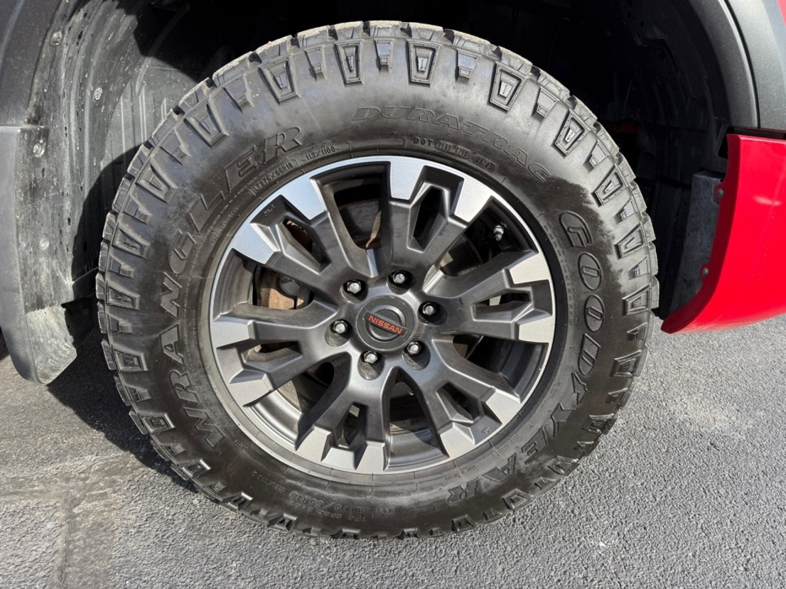 Used 2020 Nissan Titan PRO-4X image 35