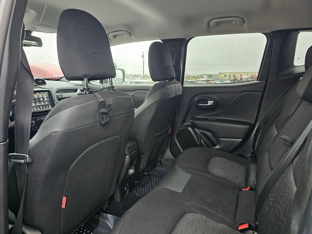 Used 2021 Jeep Renegade Trailhawk w/ Trailer Tow Group image 12