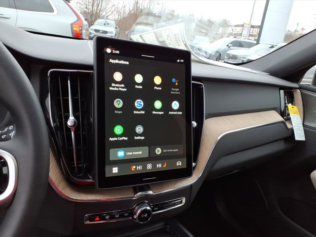 Certified 2026 Volvo XC60 B5 Plus w/ Climate Package AWD/4WD image 18