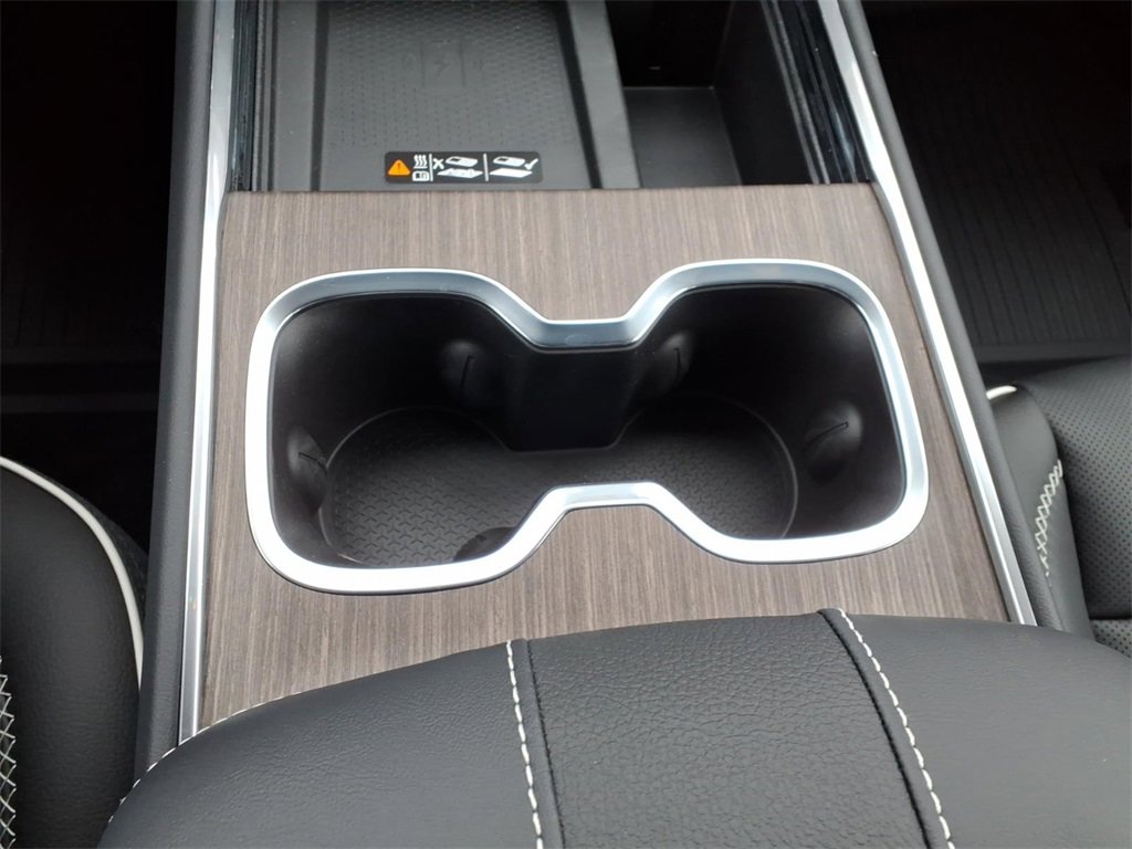 New 2026 GMC Acadia Denali image 13