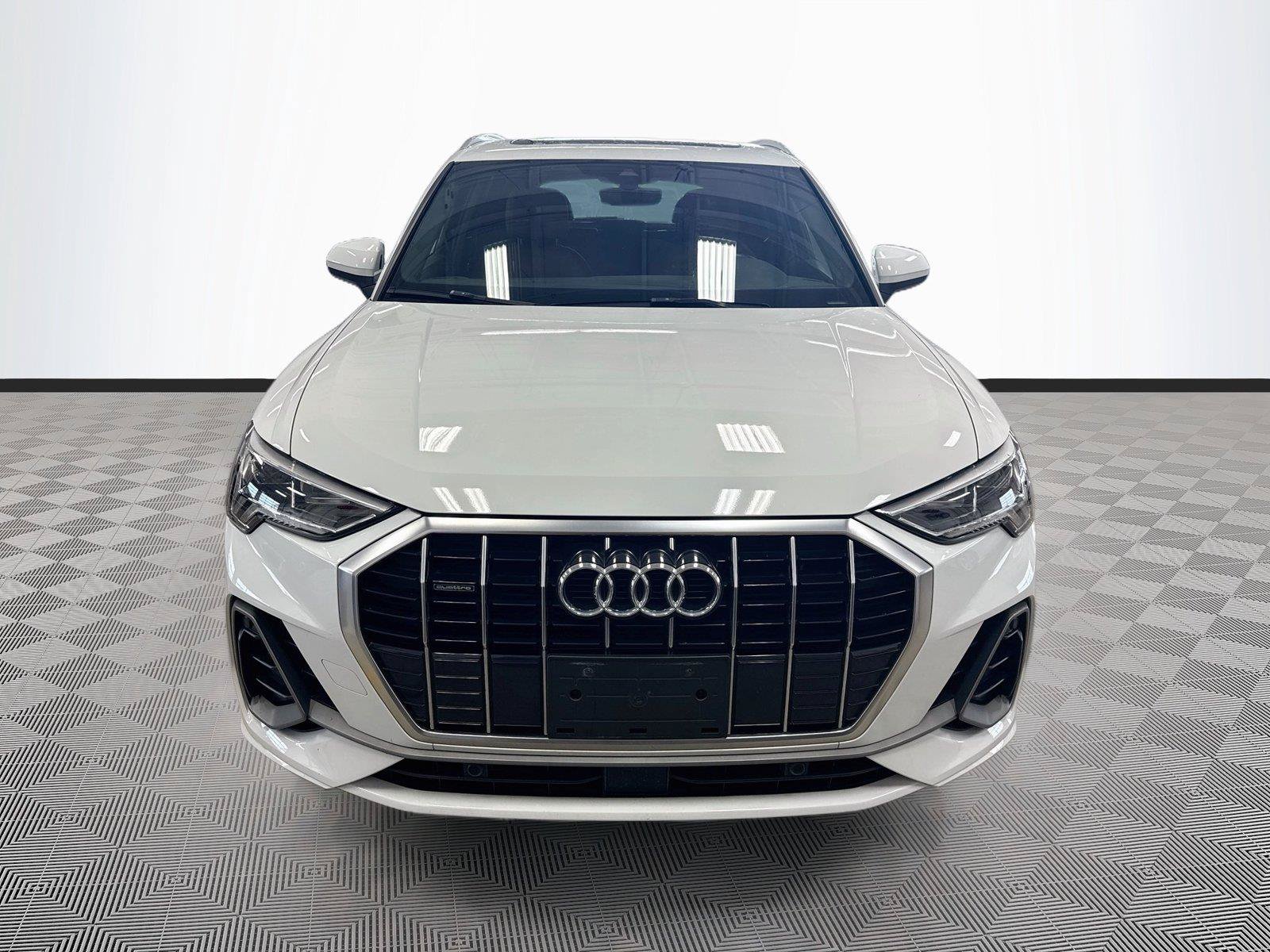 Used 2021 Audi Q3 2.0T Premium Plus w/ Premium Plus Package AWD/4WD image 2