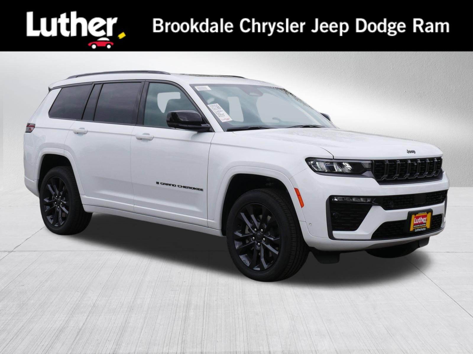 New 2026 Jeep Grand Cherokee L Limited AWD/4WD image 1