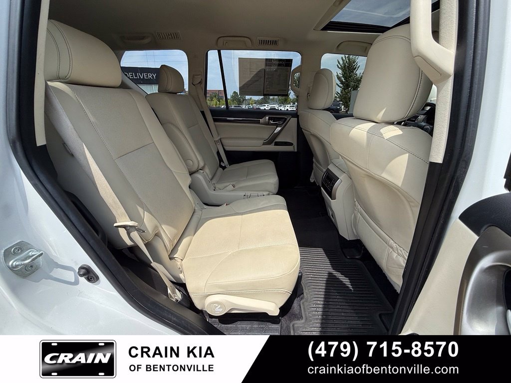 Used 2020 Lexus GX 460 Premium AWD/4WD image 28