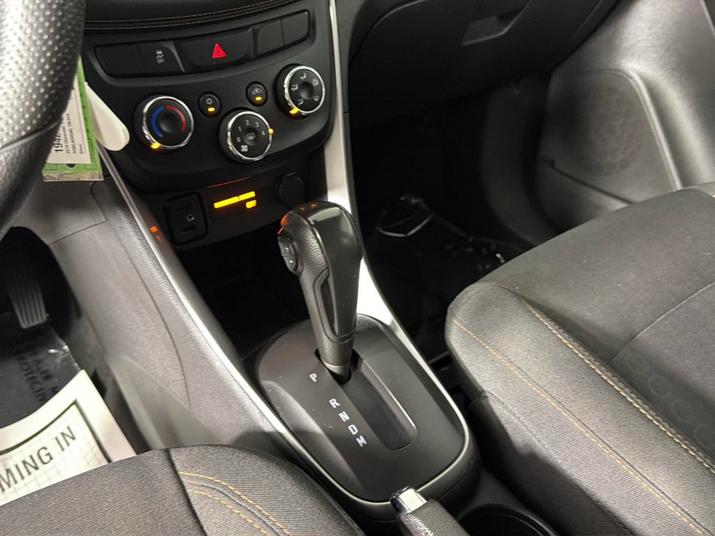 Used 2019 Chevrolet Trax LS FWD image 23
