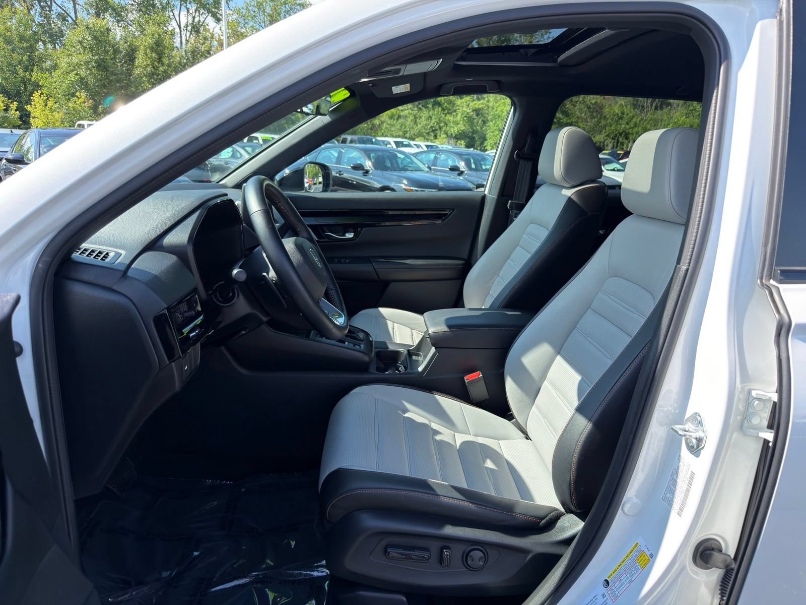 Used 2026 Honda CR-V Sport Touring image 11