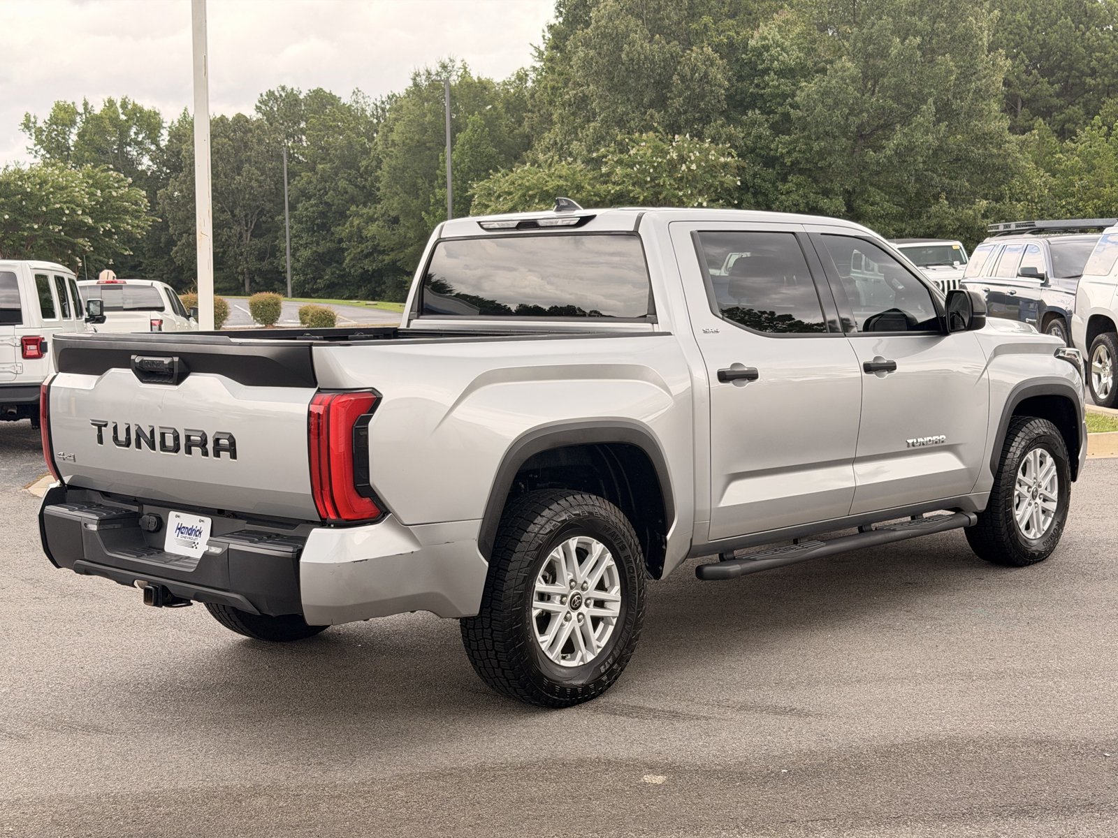 Used 2022 Toyota Tundra SR5 AWD/4WD image 12