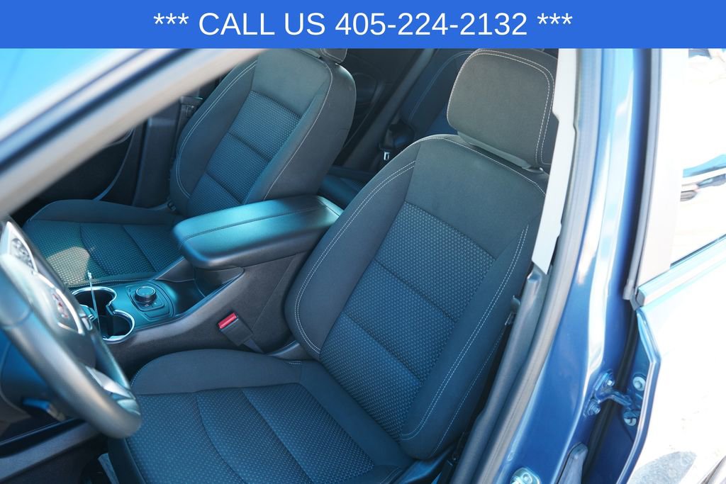 Used 2024 GMC Terrain SLE image 18