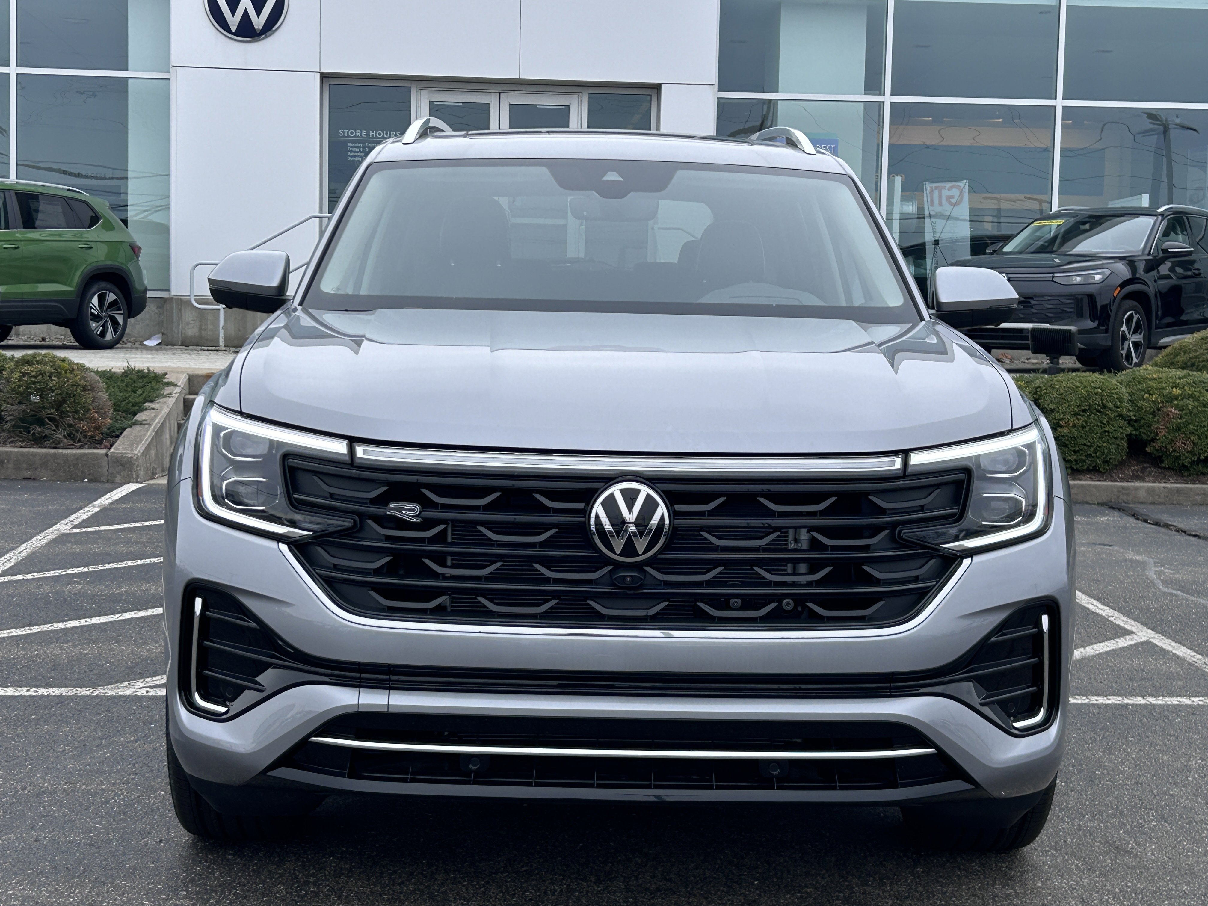 New 2026 Volkswagen Atlas SEL Premium R-Line image 2