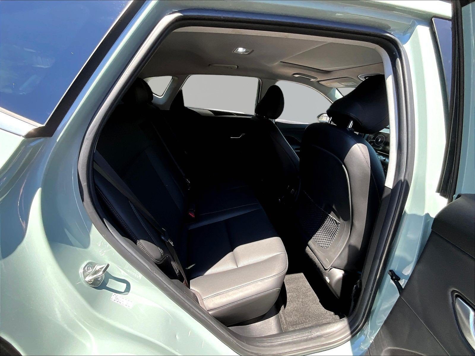 Used 2024 Hyundai Kona Limited AWD/4WD image 25