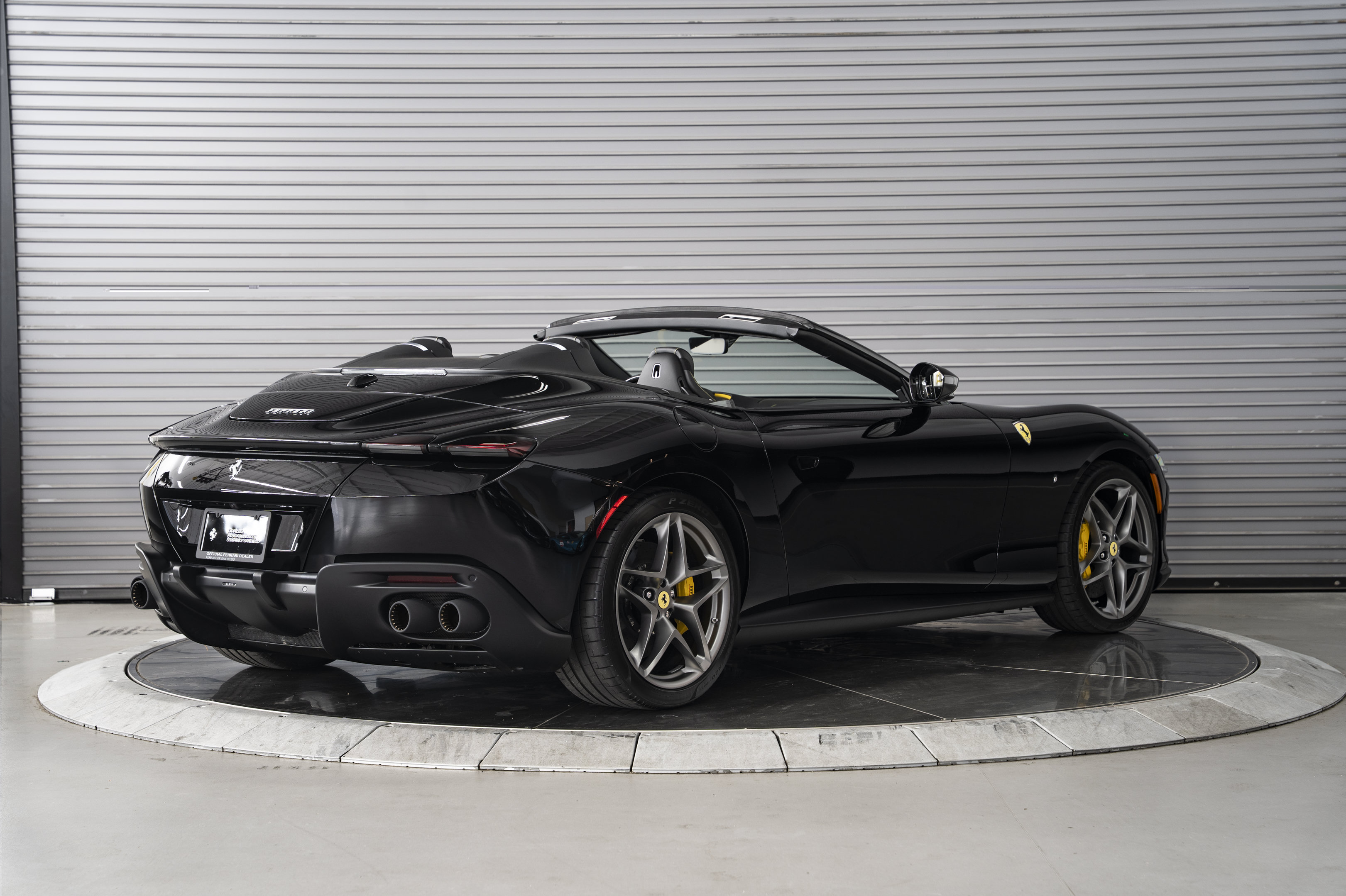 Used 2026 Ferrari Roma Spider RWD image 5