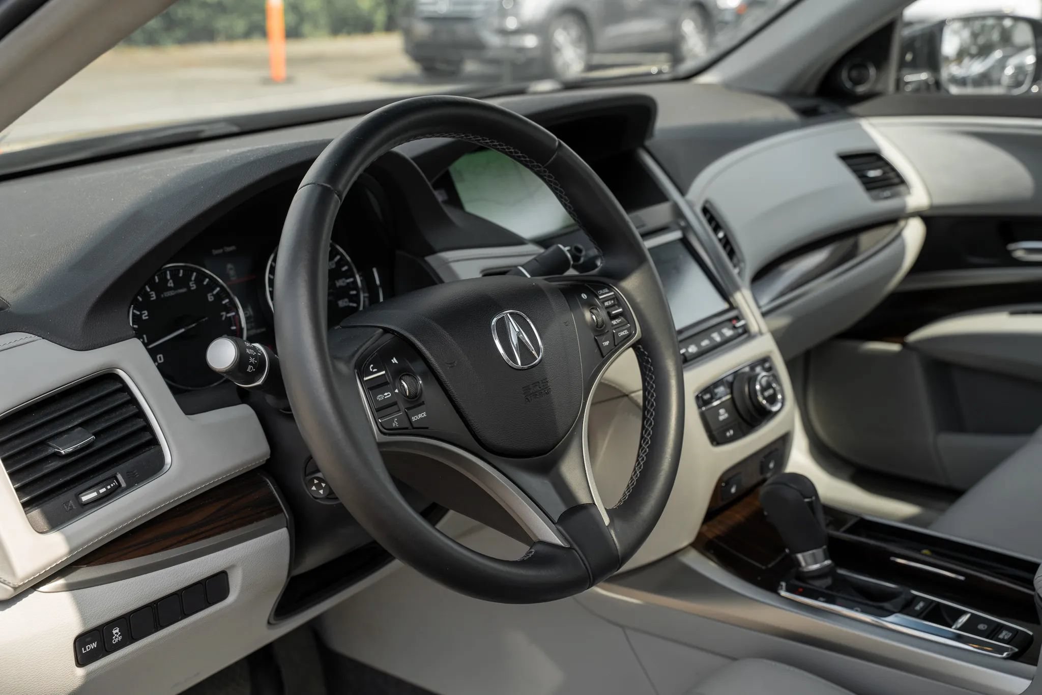 Used 2015 Acura RLX w/ Technology Package FWD image 14