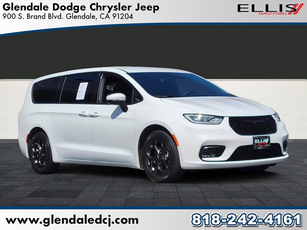 Used 2023 Chrysler Pacifica Touring-L w/ S Appearance Package FWD image 1