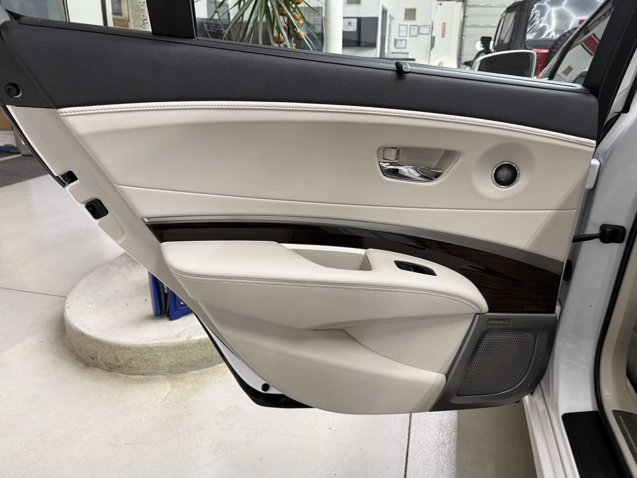 Used 2016 Acura RLX w/ Advance Package FWD image 12