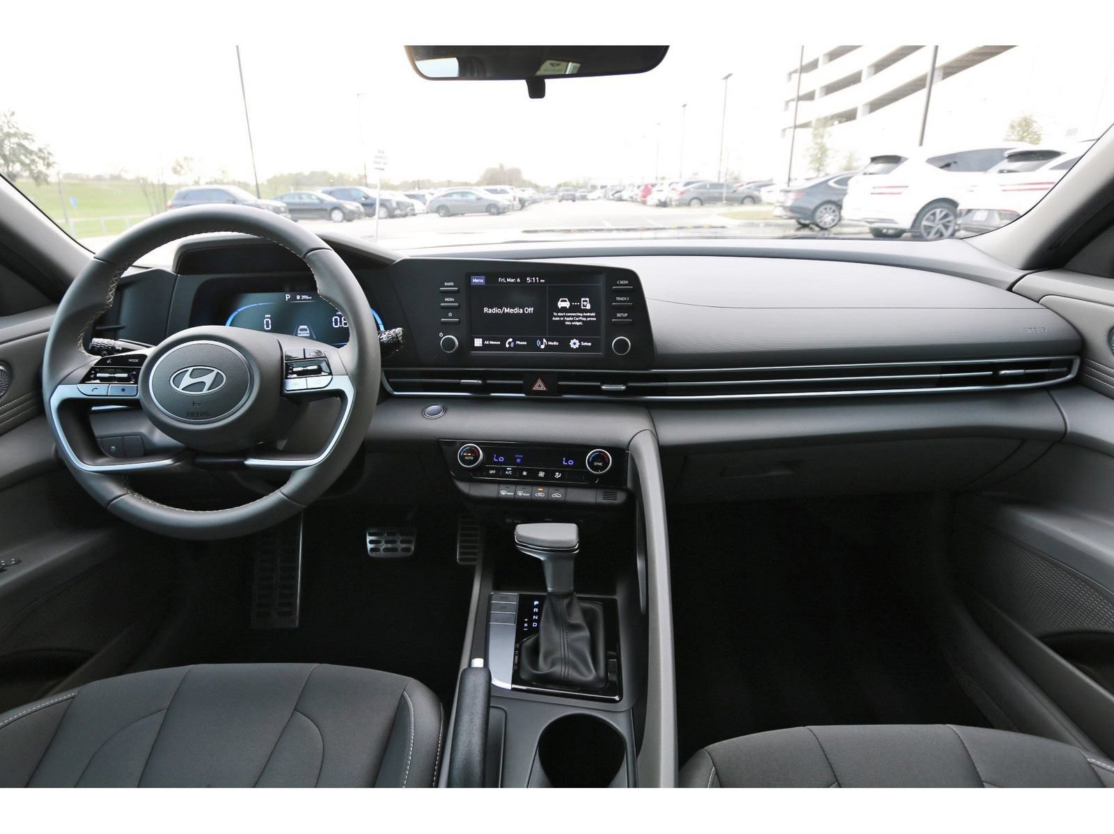 Used 2025 Hyundai Elantra Sport FWD image 12