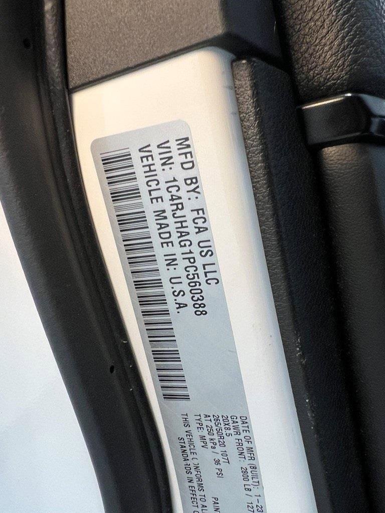 Used 2023 Jeep Grand Cherokee Altitude image 49