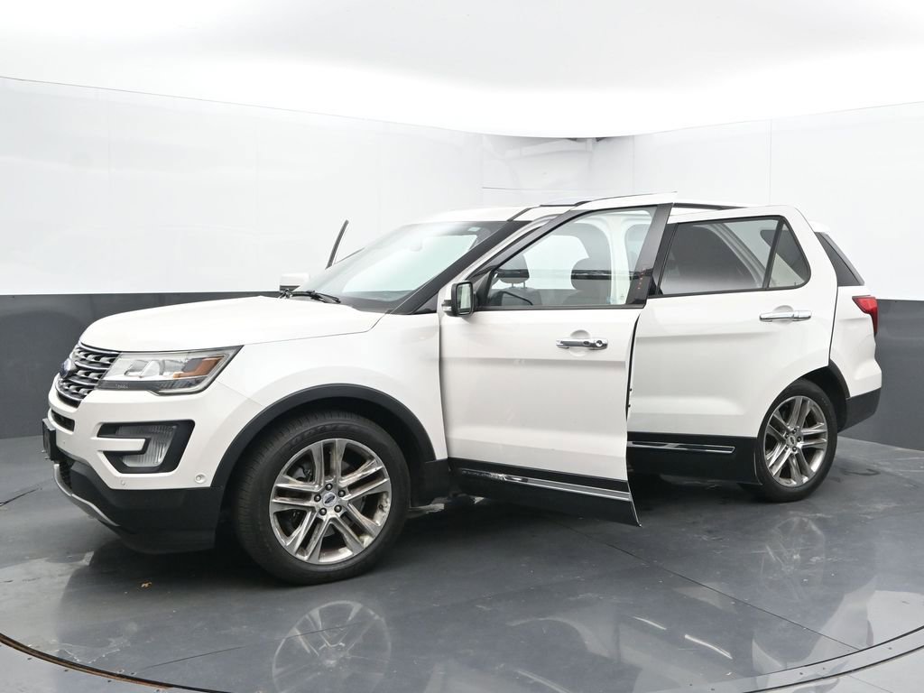 Used 2017 Ford Explorer Limited w/ Equipment Group 301A image 58