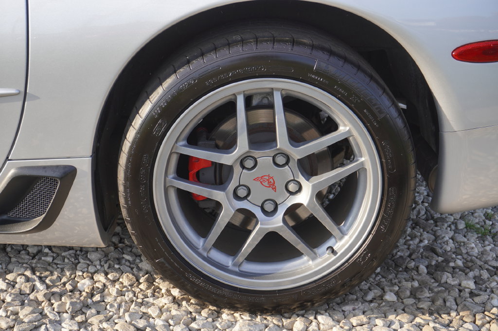 Used 2001 Chevrolet Corvette Z06 w/ Memory Pkg RWD image 11