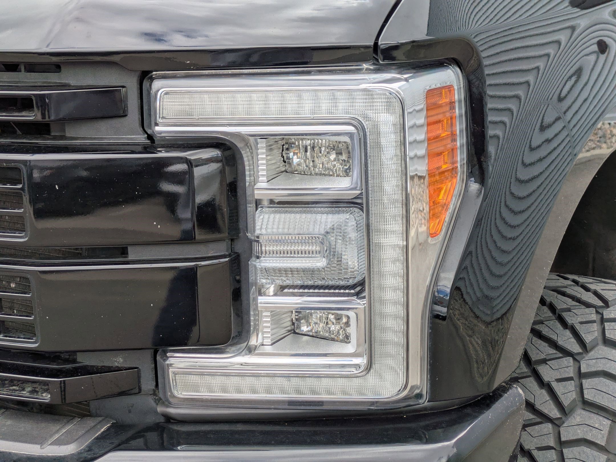 Used 2017 Ford F350 Platinum w/ Platinum Ultimate Package image 10