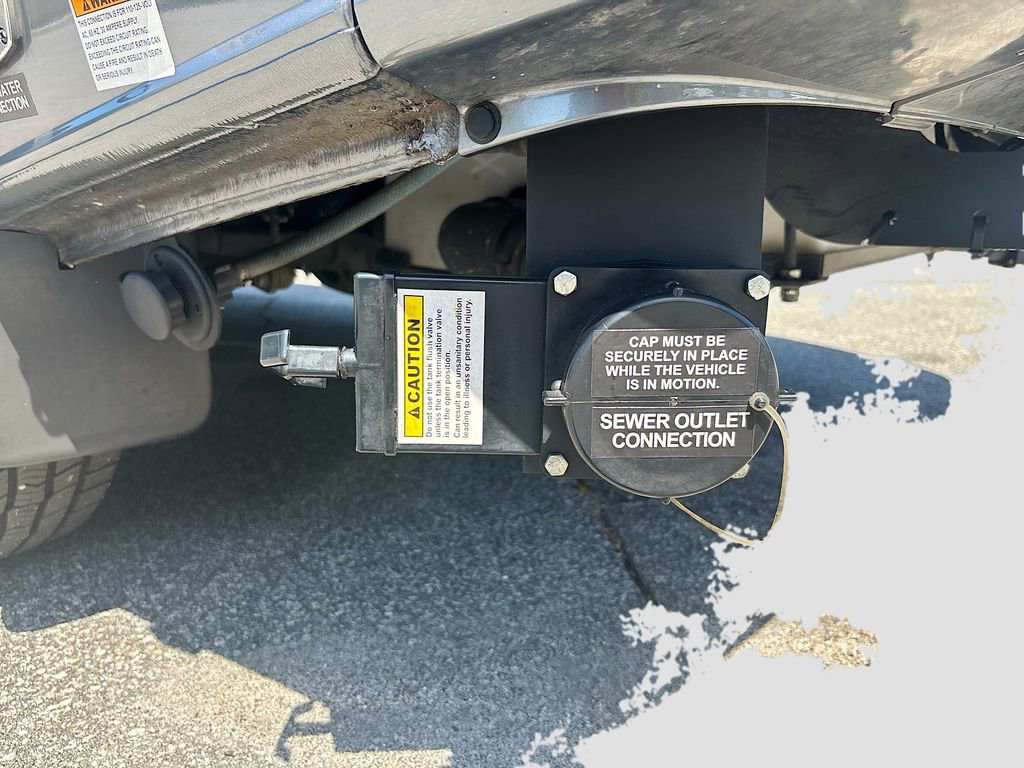 Used 2022 Mercedes-Benz Sprinter 2500 image 21