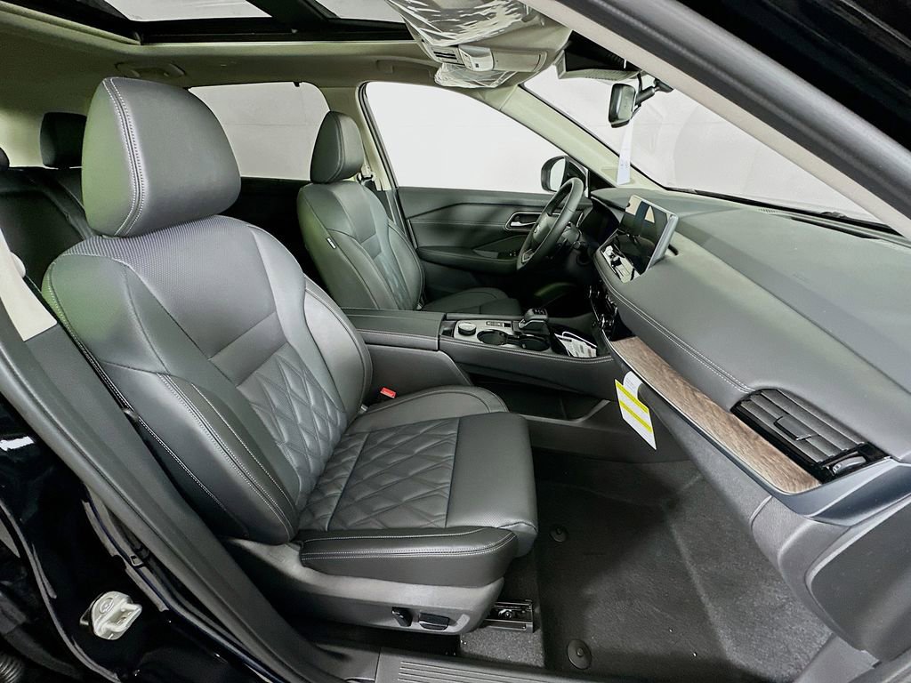 New 2026 Nissan Rogue Platinum image 37