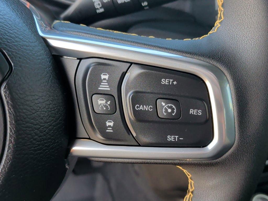 New 2025 Jeep Wrangler Unlimited Sahara w/ Safety Group AWD/4WD image 18