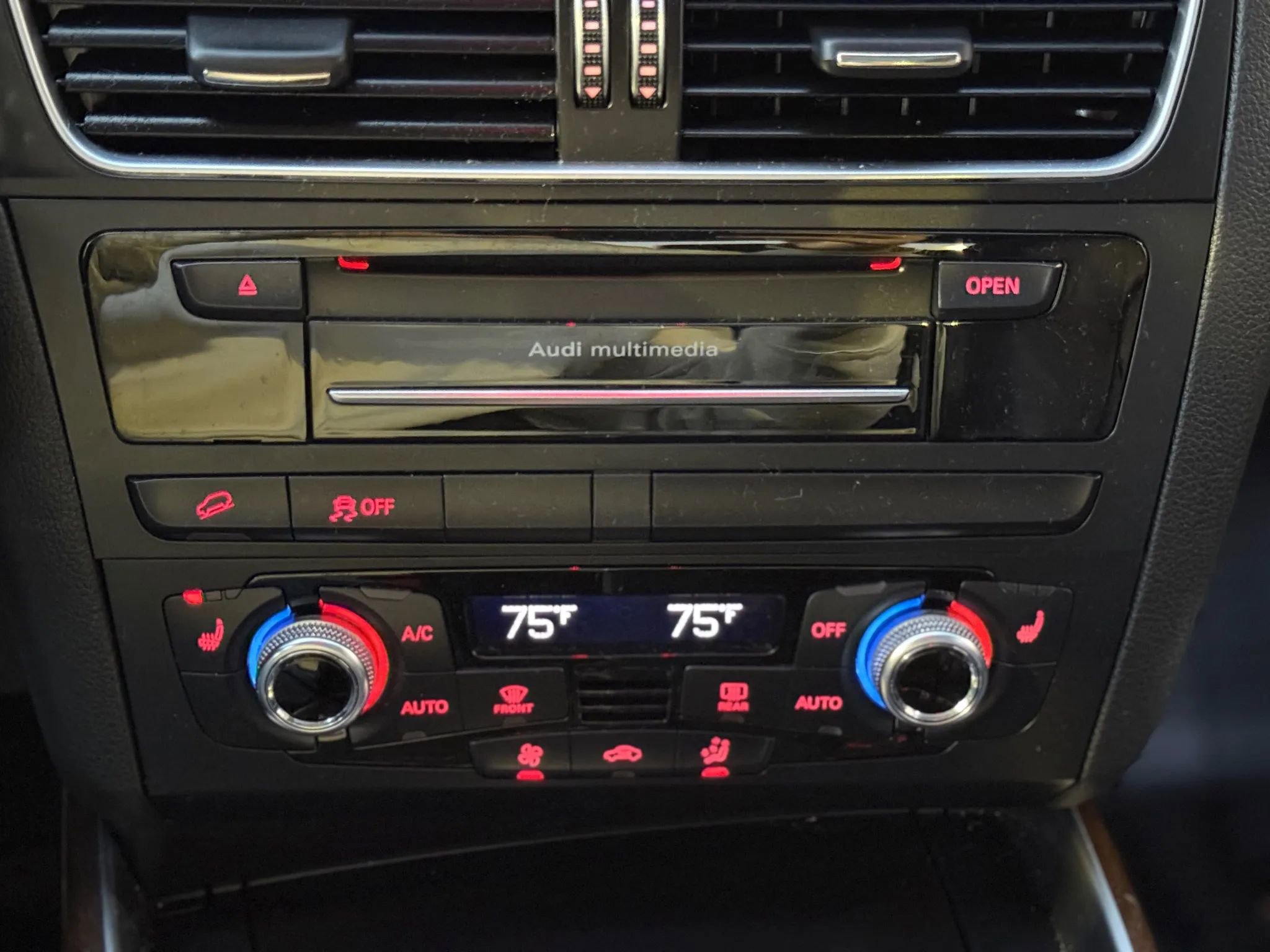 Used 2016 Audi Q5 2.0T Premium w/ Audi MMI Navigation Plus image 26