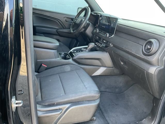 Used 2023 Chevrolet Colorado Trail Boss w/ Technology Package image 19