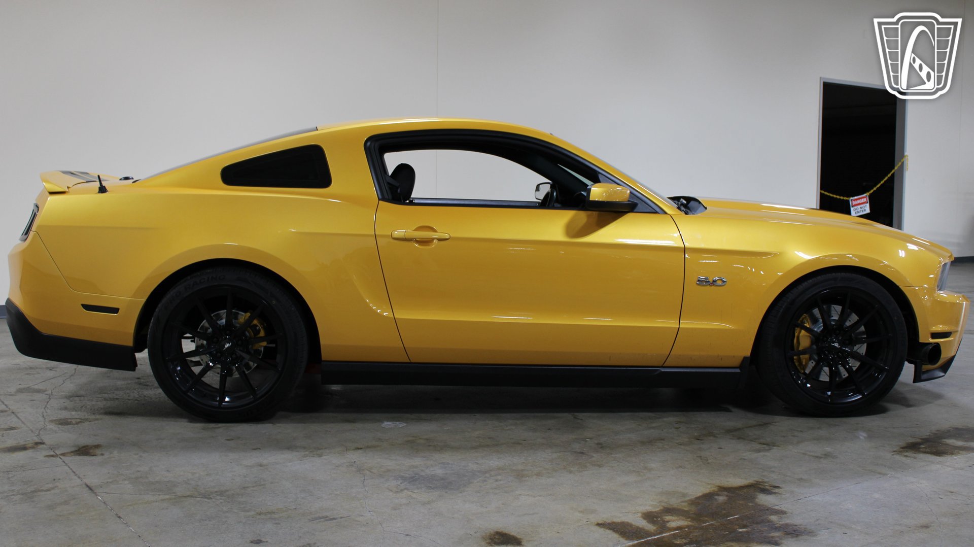 Used 2011 Ford Mustang GT RWD image 38