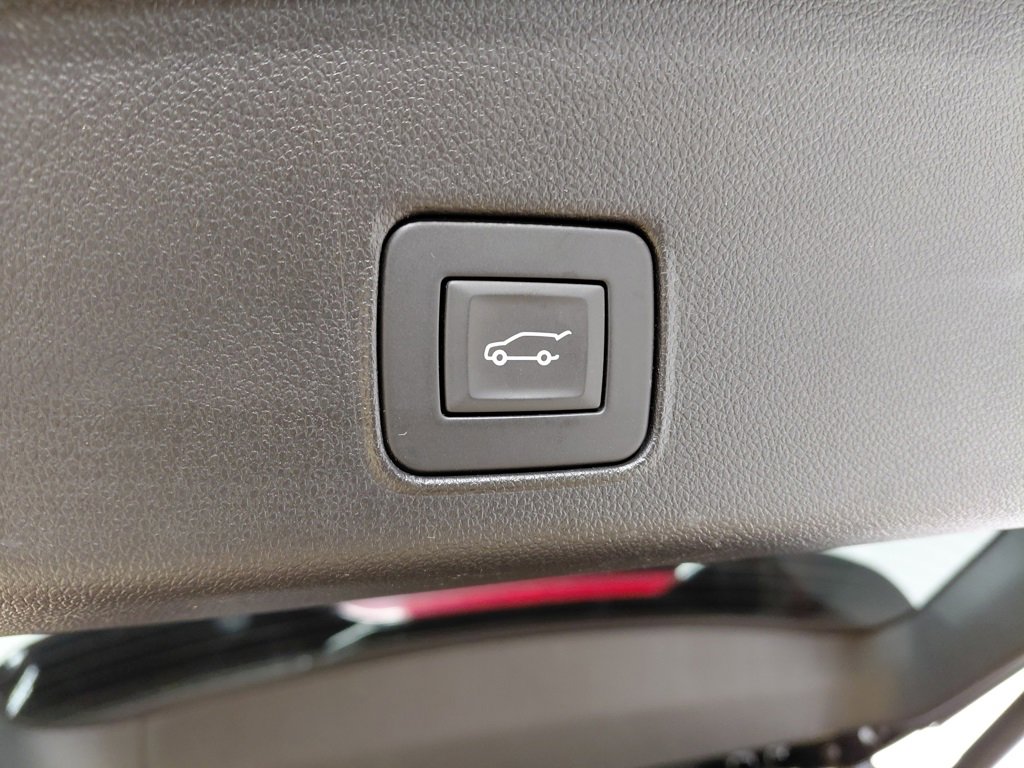 Used 2023 Chevrolet TrailBlazer RS w/ Sun and Liftgate Package image 42