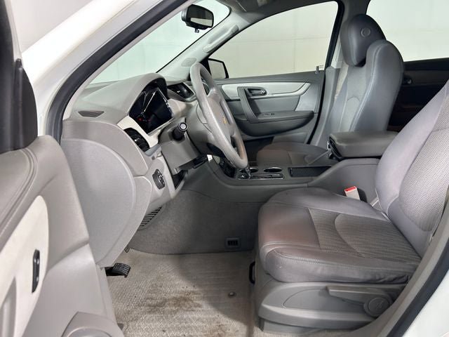 Used 2015 Chevrolet Traverse LS FWD image 12