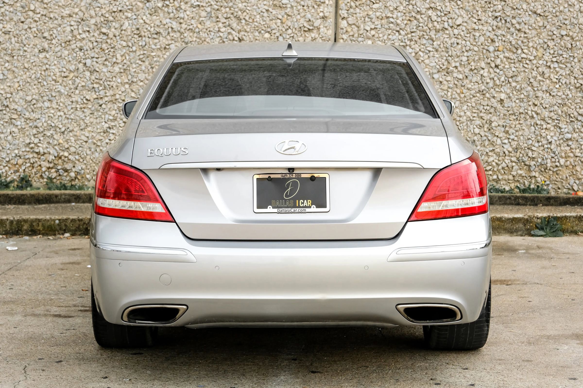 Used 2013 Hyundai Equus Signature image 10