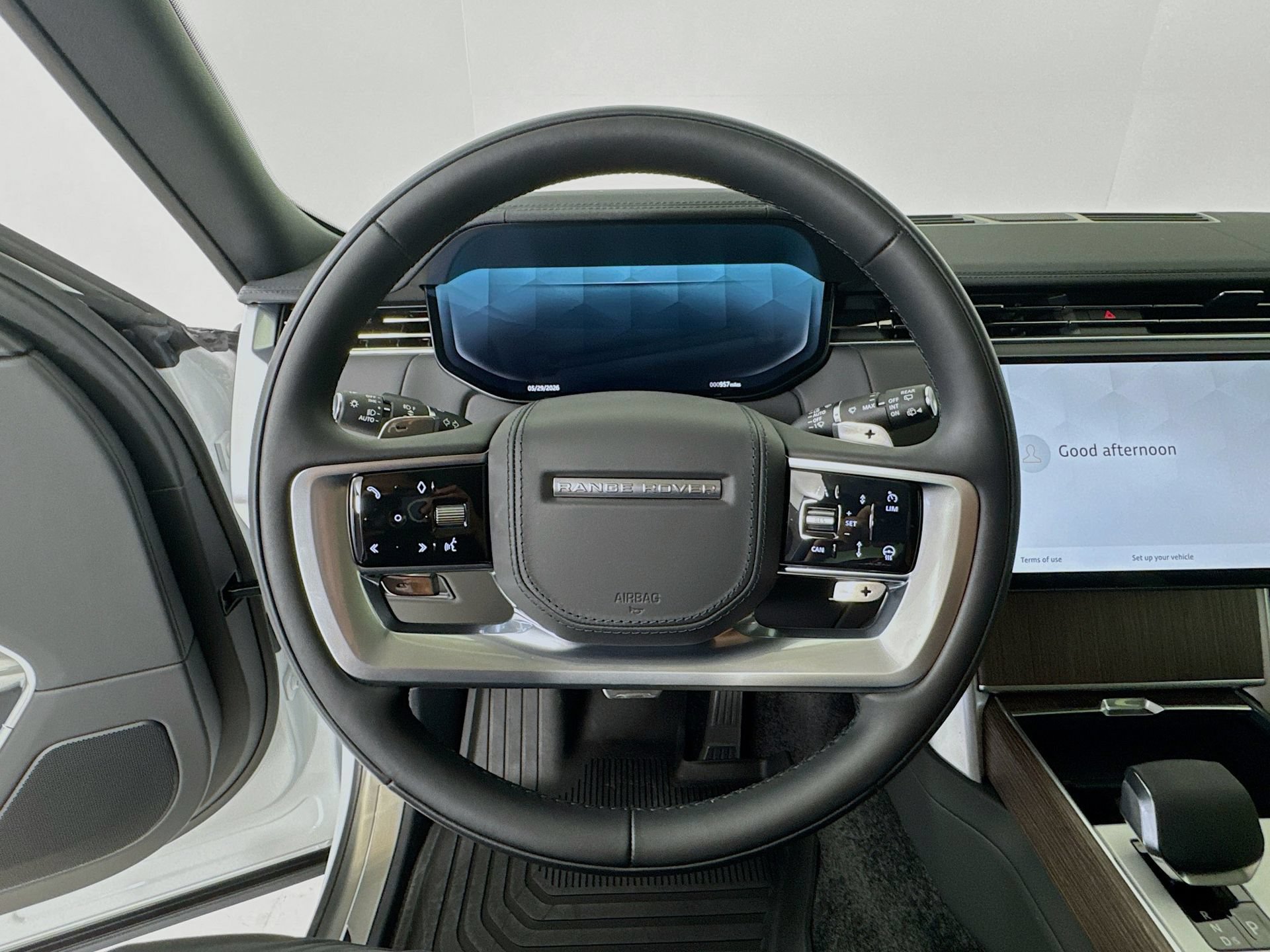 Used 2025 Land Rover Range Rover SE AWD/4WD image 11