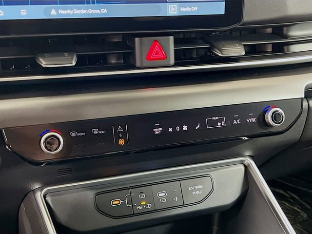 New 2026 Kia Carnival SX image 16