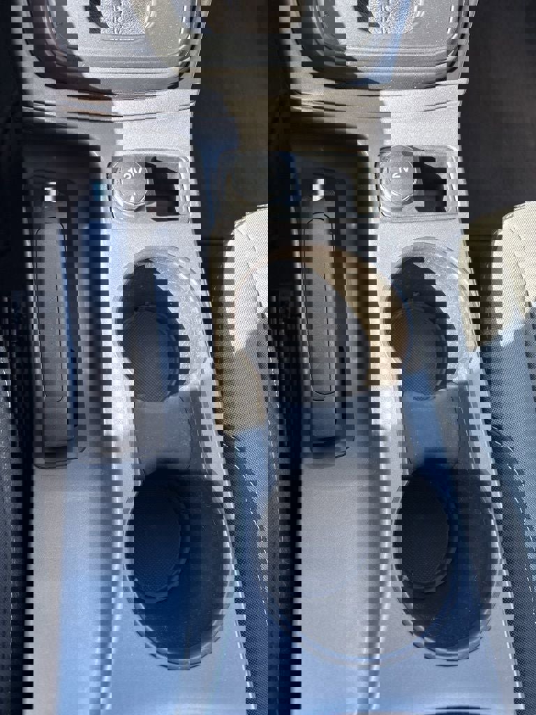 Used 2015 Ford Escape SE image 25