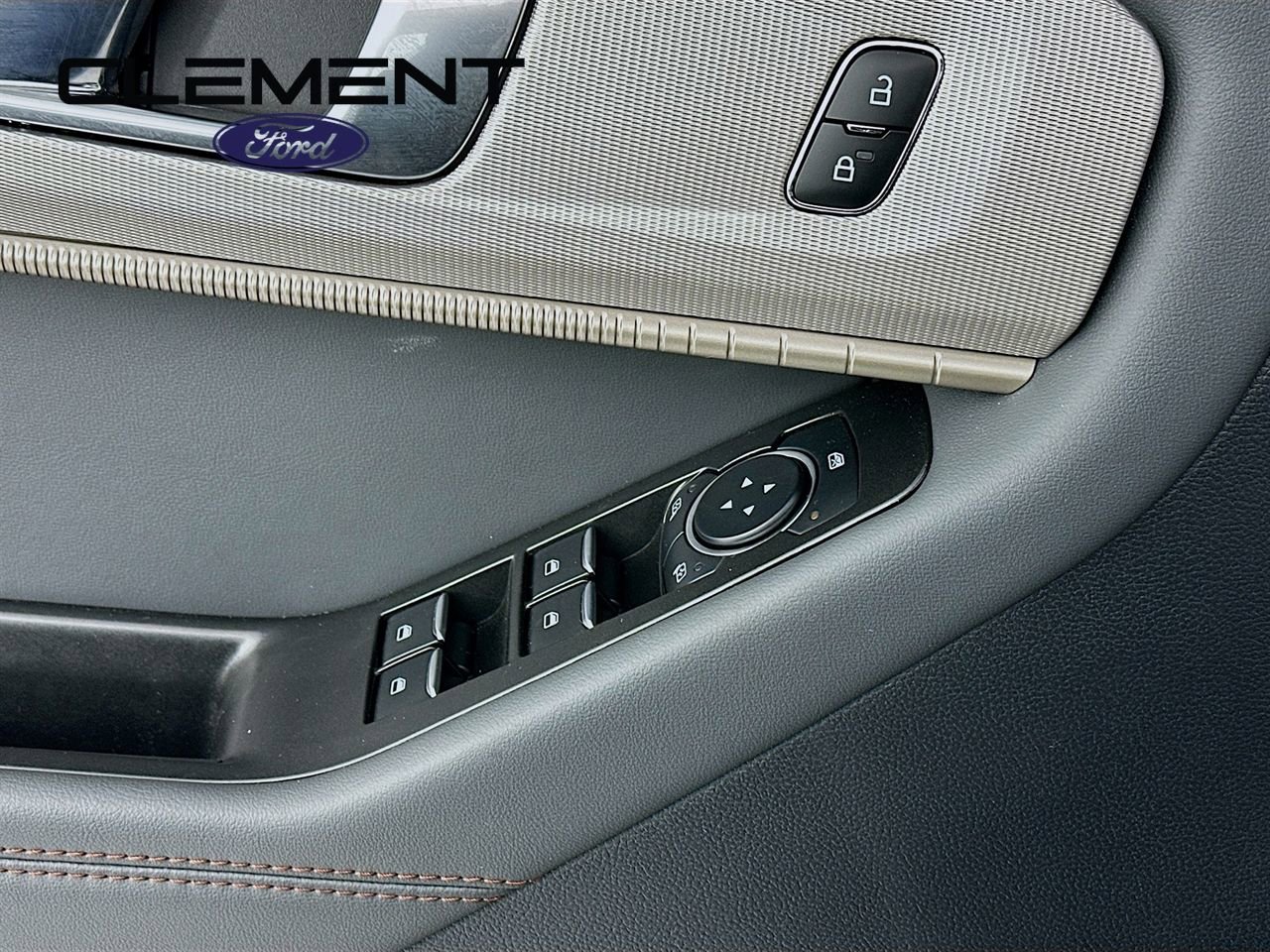 New 2026 Ford Explorer Active w/ Active Comfort Package image 23