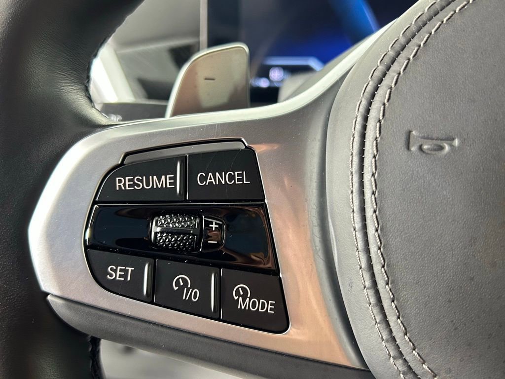 Used 2024 BMW X6 xDrive40i w/ Executive Package image 30