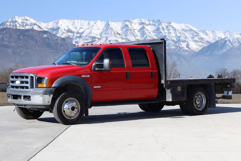 Used 2006 Ford F550 4x4 Crew Cab Super Duty image 2