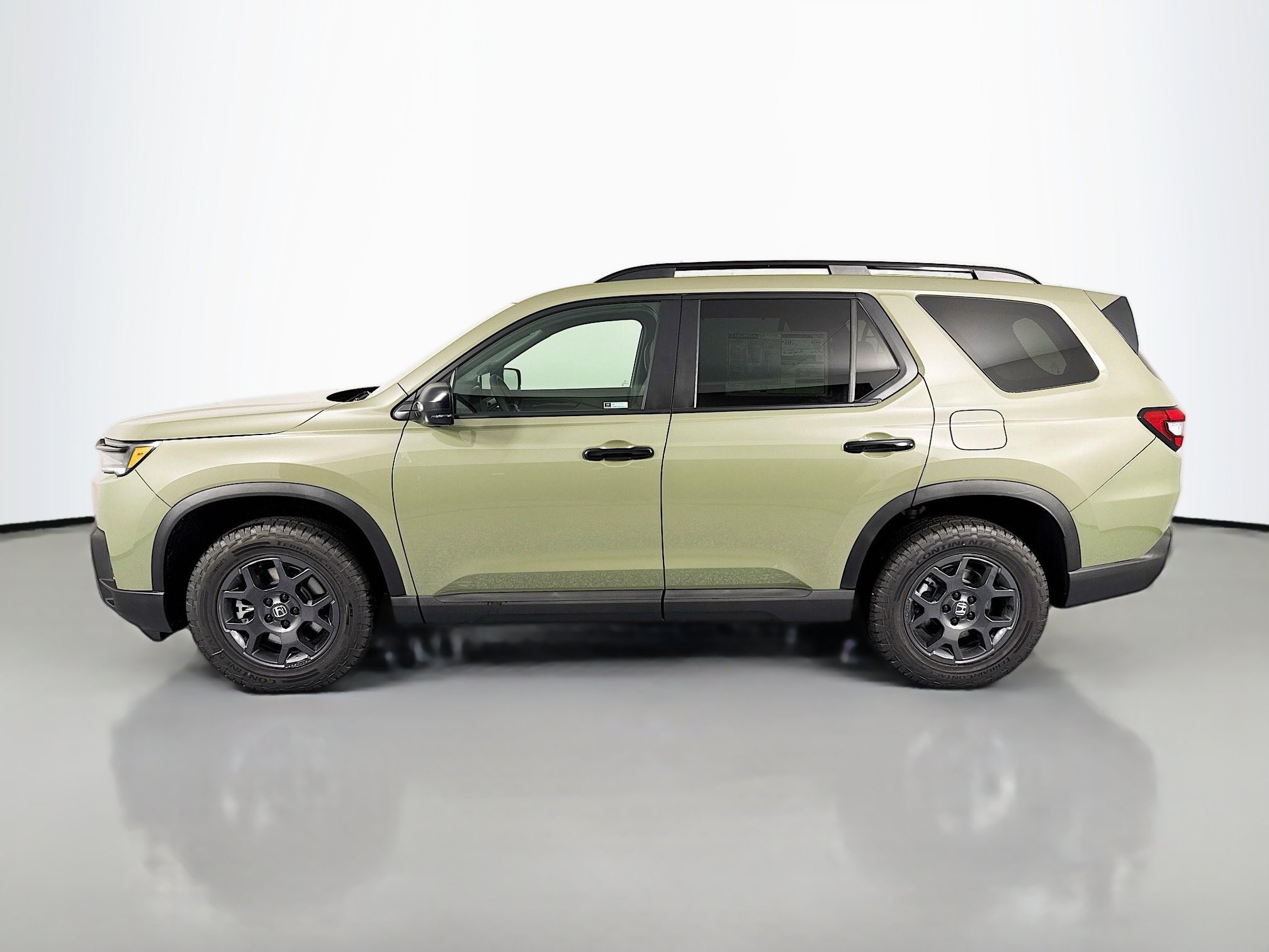 New 2026 Honda Pilot TrailSport image 8