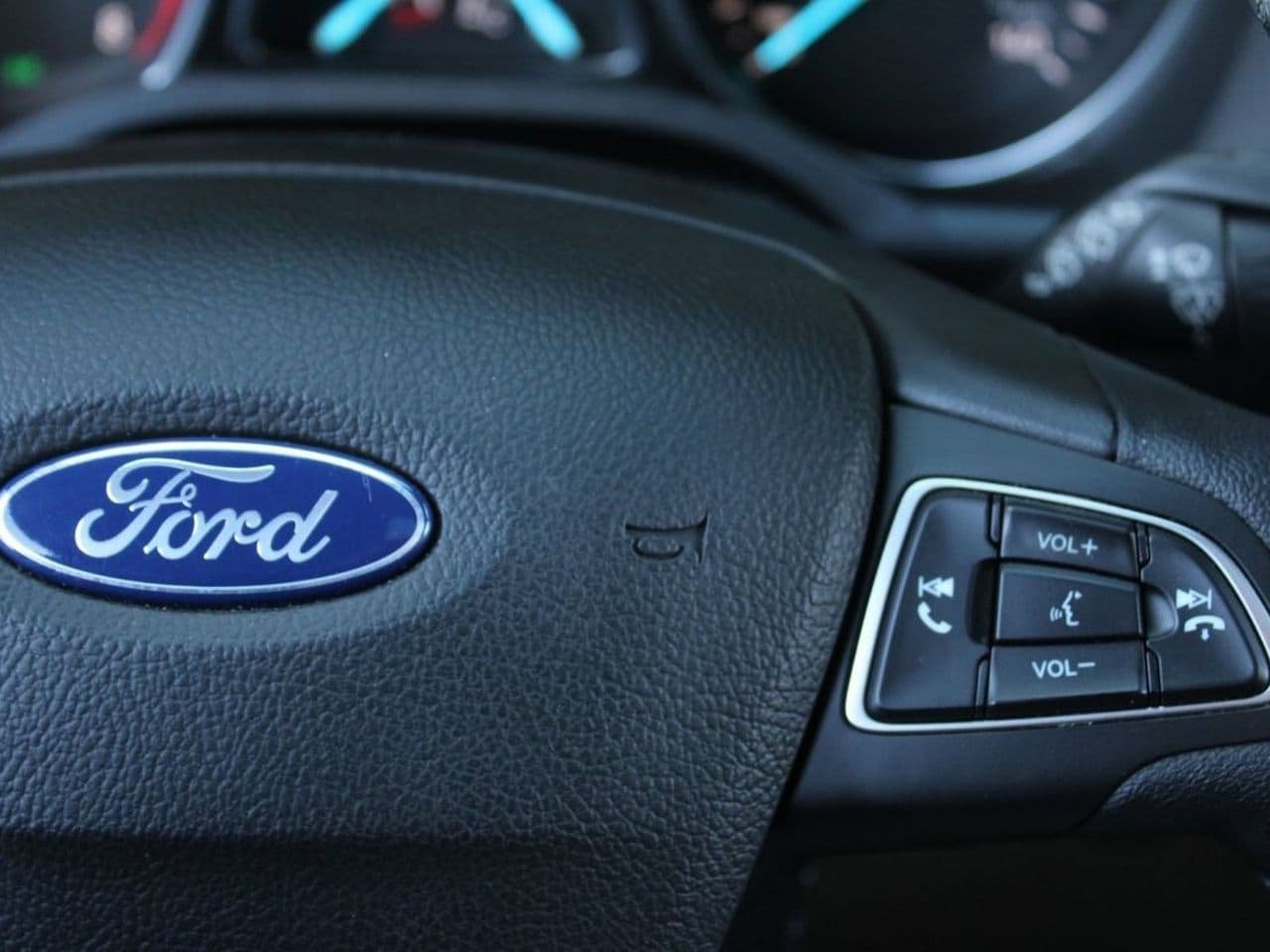 Used 2019 Ford Escape Titanium FWD image 40
