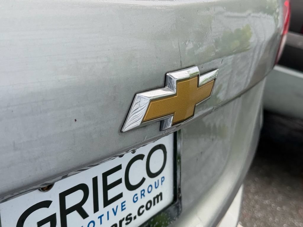 Used 2019 Chevrolet Equinox LT FWD image 12