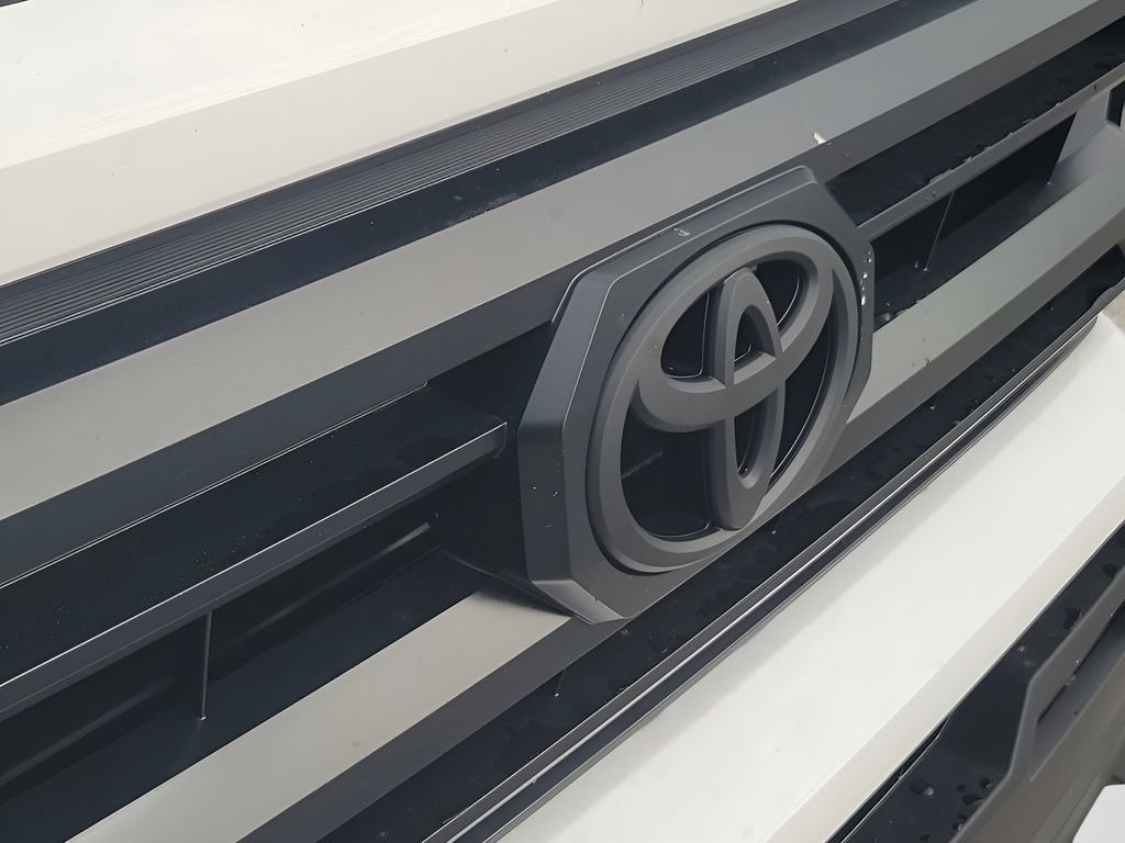 New 2025 Toyota Tacoma SR5 AWD/4WD image 39