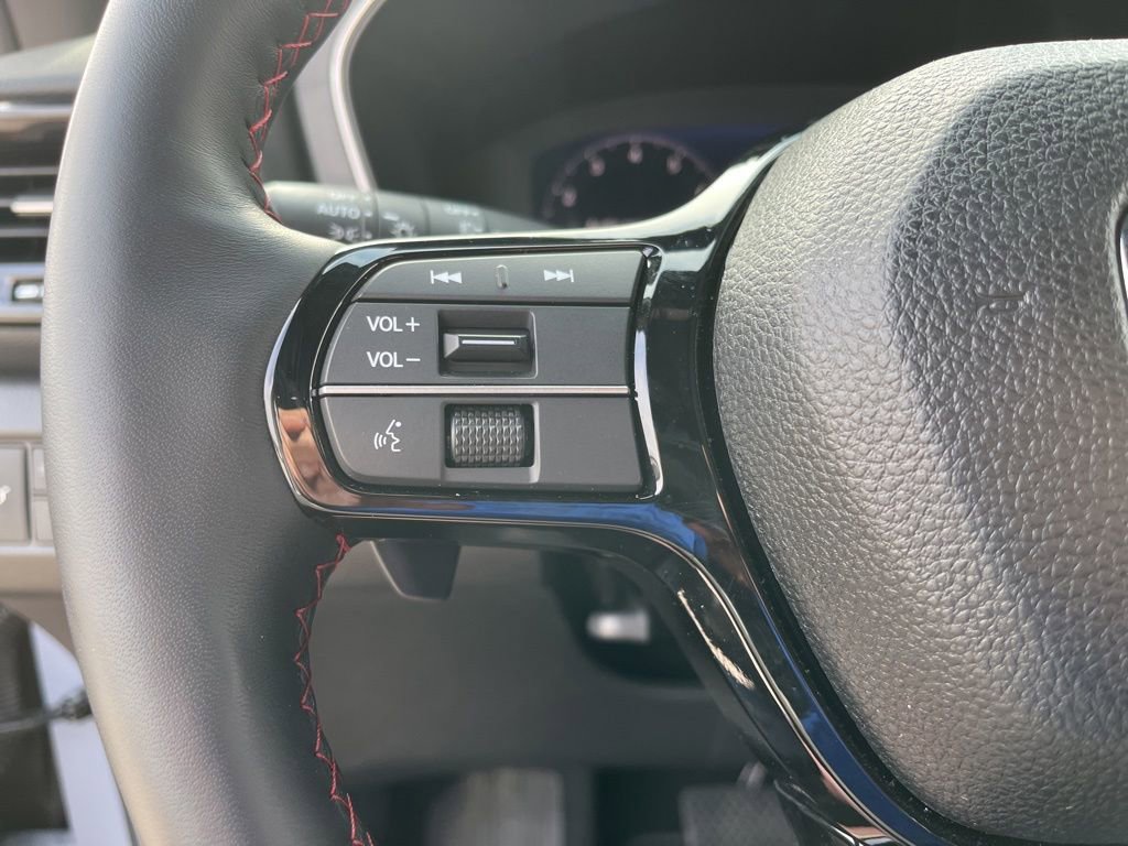 Certified 2026 Honda Pilot Black Edition image 19
