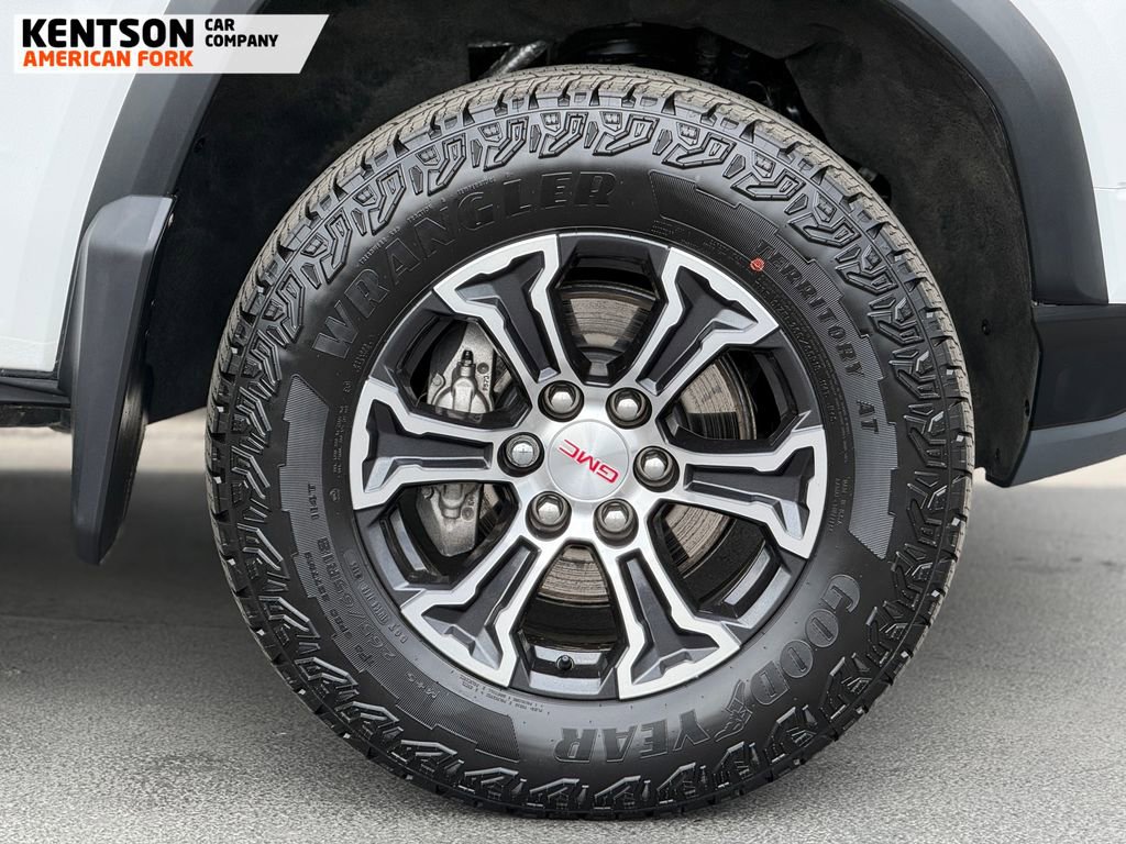 Used 2025 GMC Canyon AT4 image 16